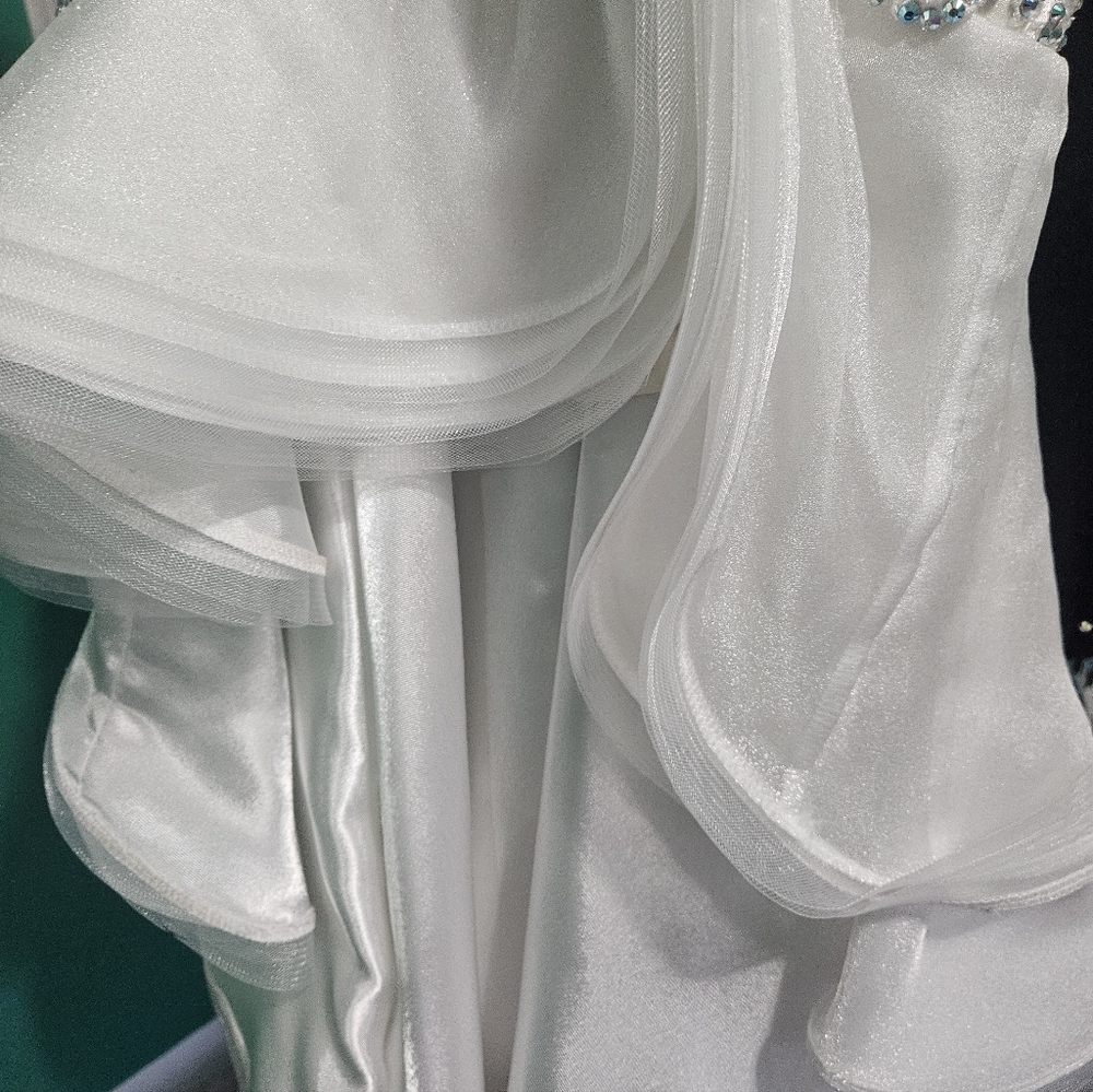 "Western Bride" Ballroom Rhythm Couture Dress White lace & Swarovski XS/Juniors - Picture 8 of 9